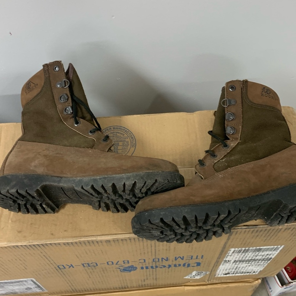 I am selling the pair of Rocky hunting boots